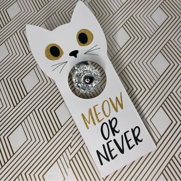 MEOW or‎ NEVER Kitty Cat Lover Adorable Wooden Door Hanger NEW! - Picture 1 of 11
